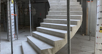 Зведення монолітних сходів